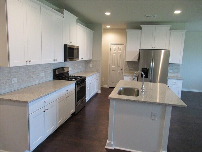 Building Photo - 5913 Malta Cir