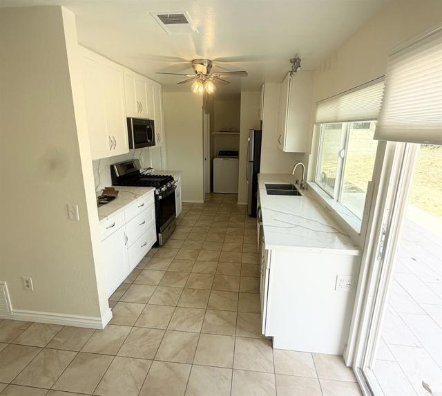 Foto del edificio - 6393 Viewpoint Ct
