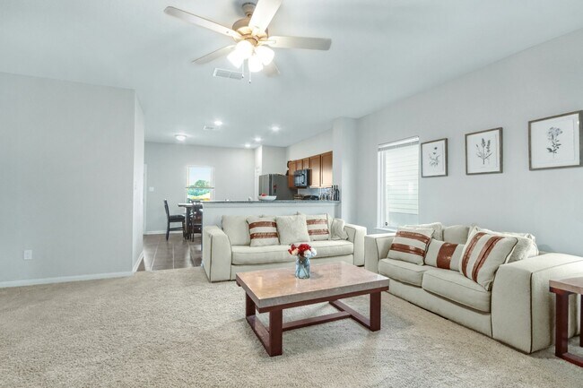 Building Photo - 8903 Grey Elm