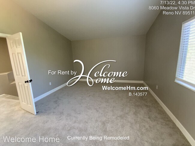 Foto del edificio - 5 br, 3 bath House - 8060 Meadow Vista Drive