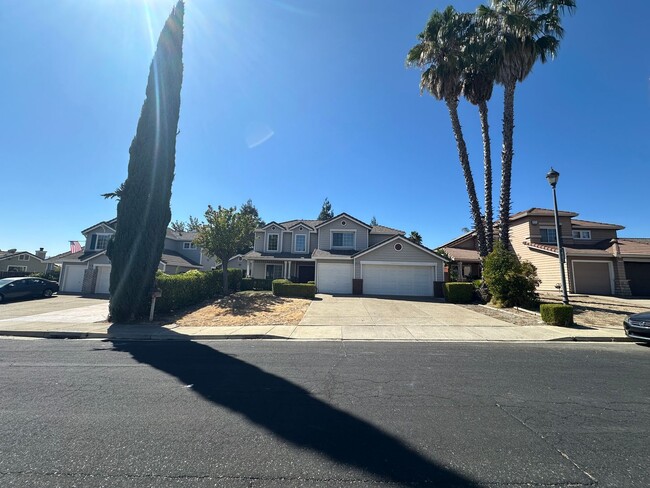 Building Photo - 5144 Pioneer Way