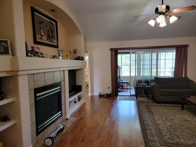 Building Photo - 2016 Duneagle Ln