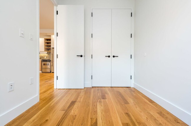 Foto del edificio - 724 5th Ave