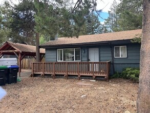 Building Photo - 1802 Arrowhead Ave