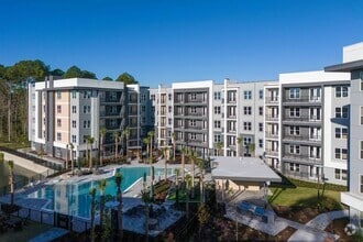 Building Photo - Haven 8181