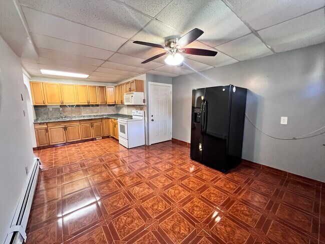 Kitchen - 324 Market St