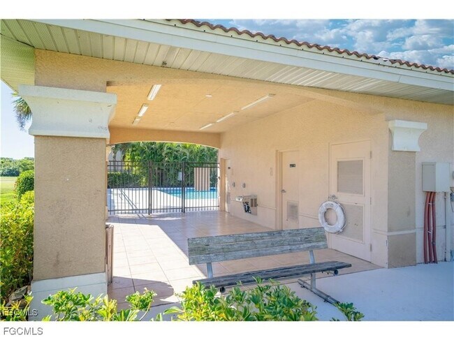 Foto del edificio - 4110 Castilla Circle