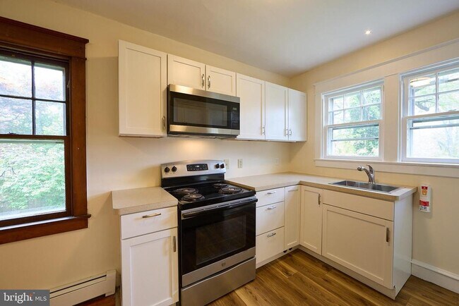 Foto del edificio - 53 W Knowlton Rd