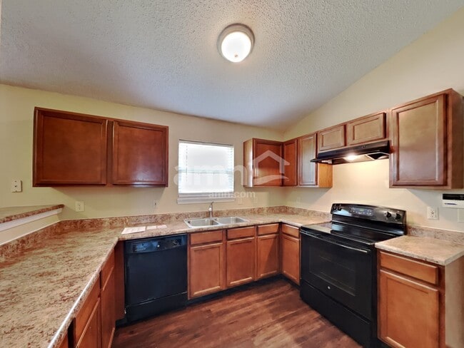 Foto del edificio - 358 Bent Stream Ln