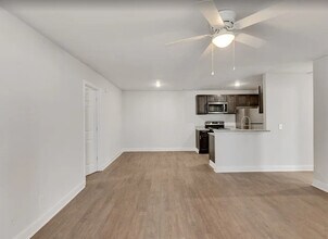 Building Photo - King George Apartments
