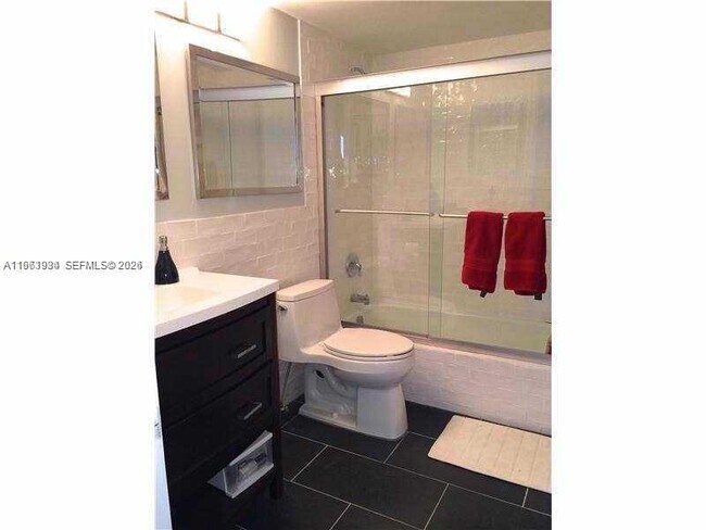 Foto del edificio - 1881 Middle River Dr