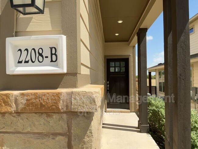 Foto del edificio - 2208 Cornfield Dr