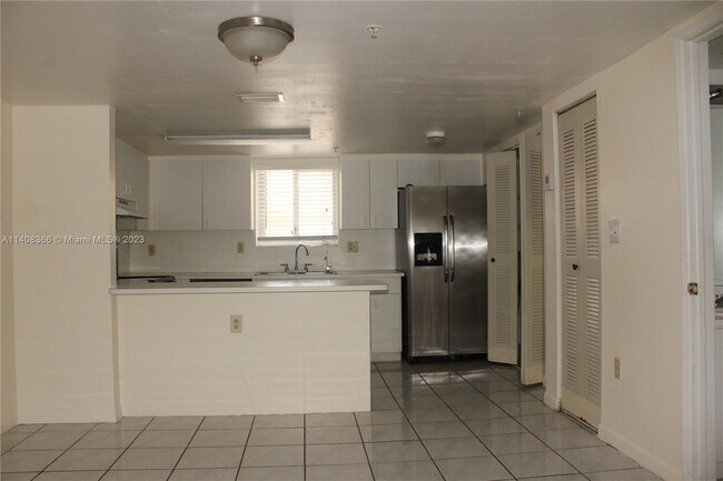 Building Photo - 551 NW 82nd Ave