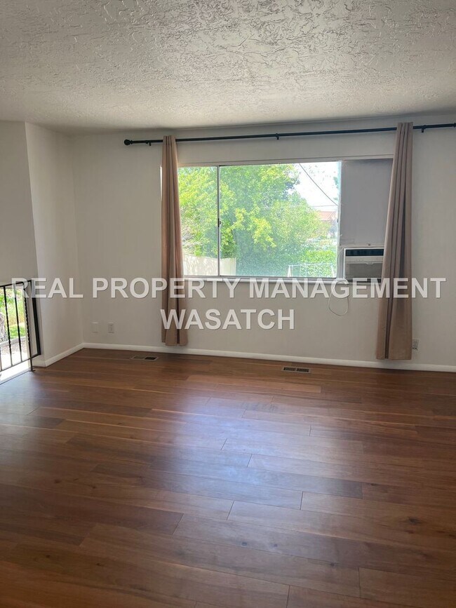 Building Photo - 265 E 5900 S