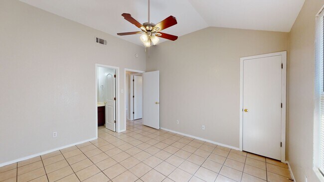 Building Photo - LABOR DAY SPECIAL  -  2 WEEKS FREE - MONTH...