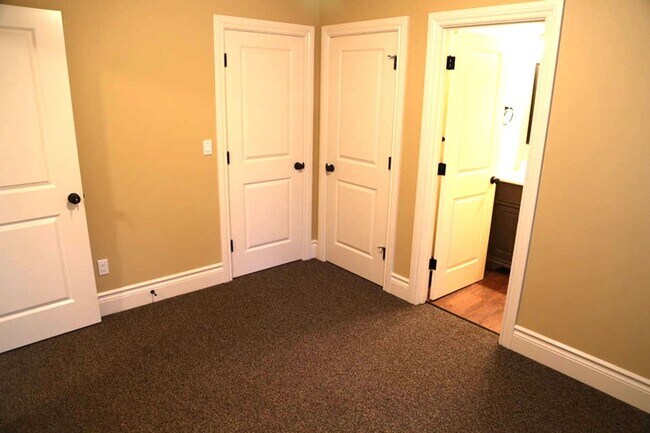 Foto del edificio - 4 Bed 4 bath Close to OSU