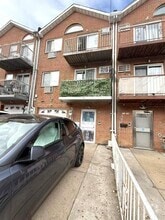 Building Photo - 71-14 163rd St