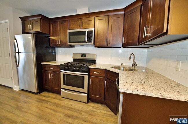 Photo - 116 Maple Ave Apartment