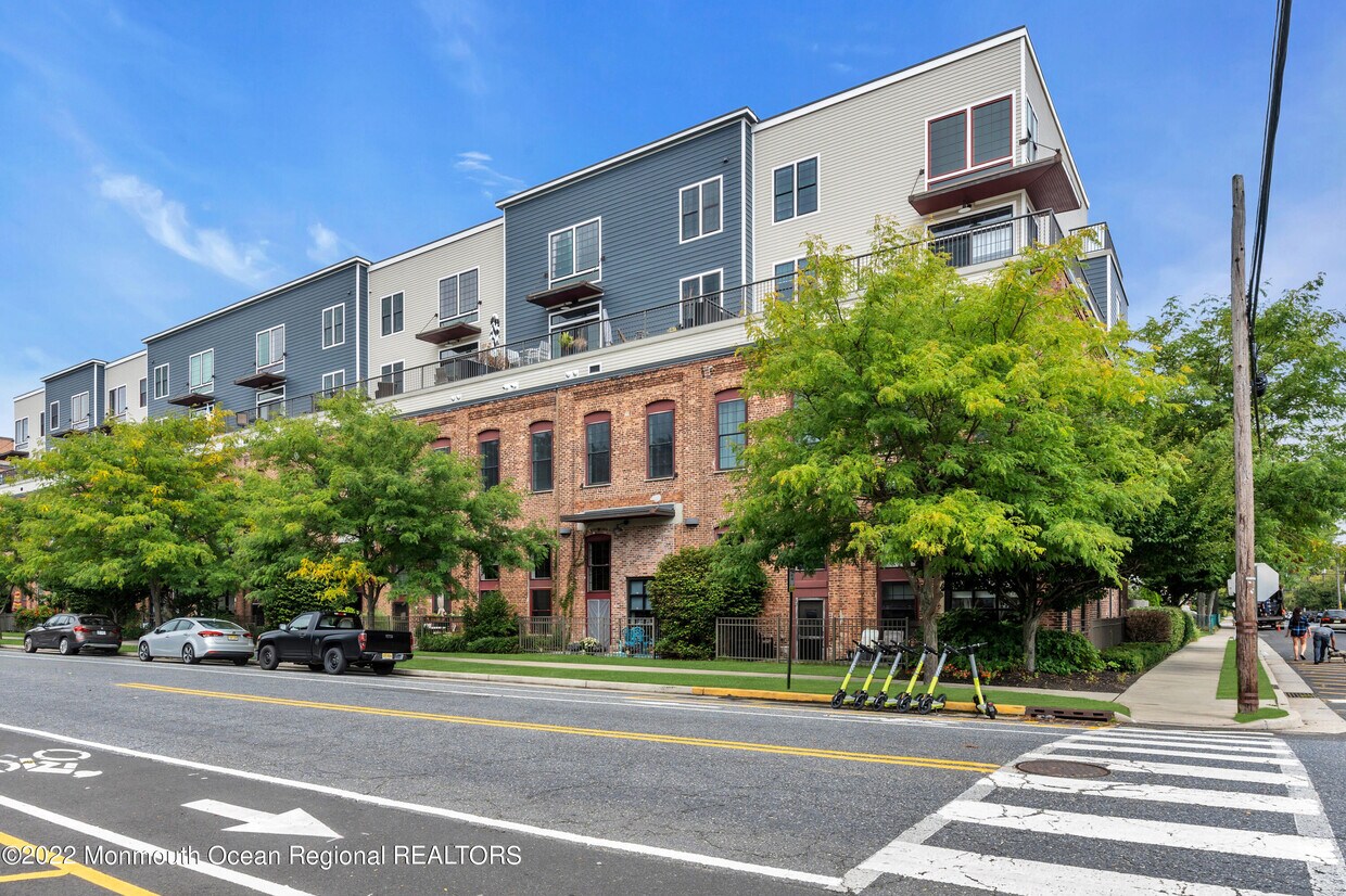 Foto principal - 1001 2nd Ave