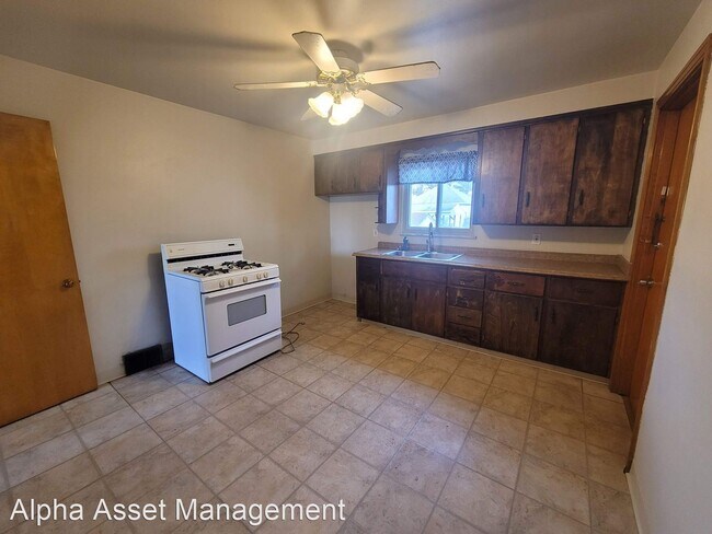Building Photo - 2 br, 1 bath House - 1615 Sumac Street 2nd...