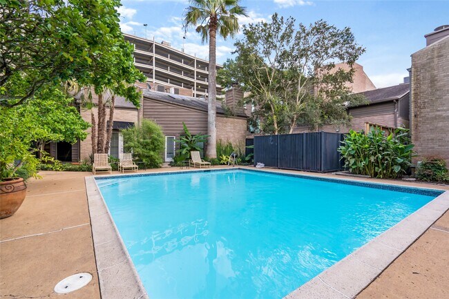 Foto del edificio - 5004 Bayard Ln