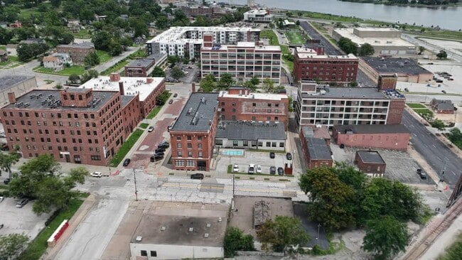  - Market Lofts in the Heart of Downtown Dave...