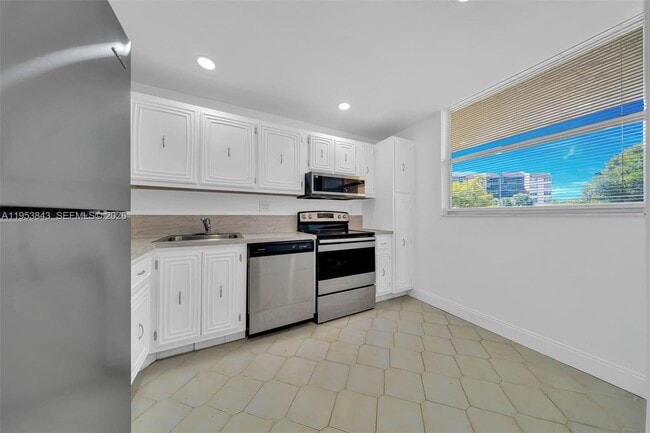 Building Photo - 3801 Environ Blvd