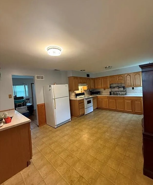 Building Photo - 1623 Kirkham Dr