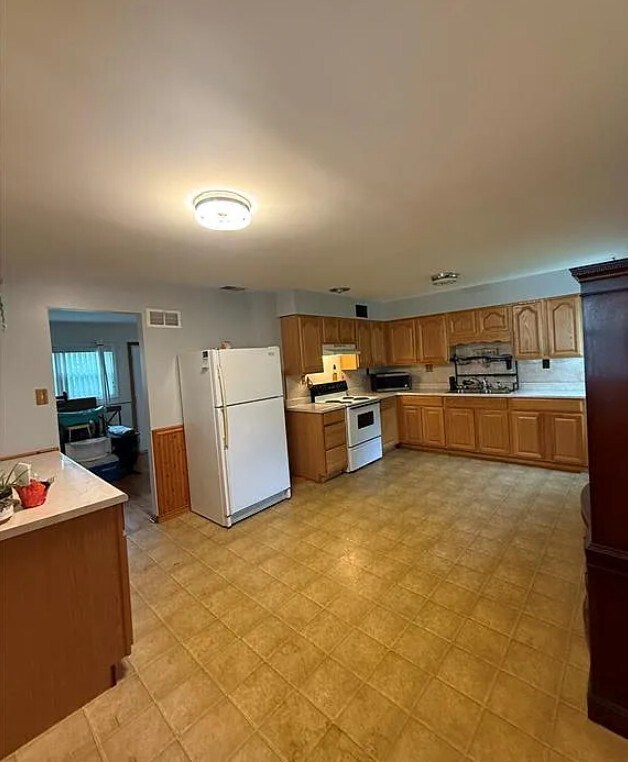 Foto del edificio - 1623 Kirkham Dr