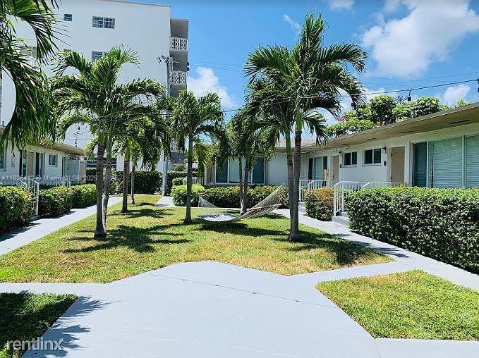 Primary Photo - 9770 E Bay Harbor Dr