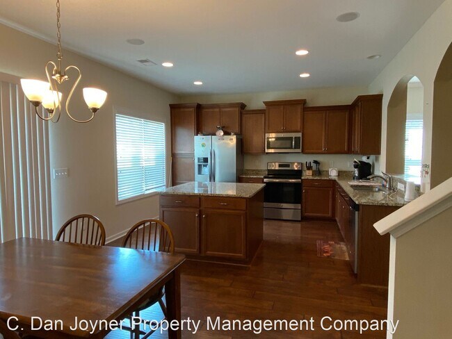 Foto del edificio - 4 br, 2.5 bath House - 348 Slate Drive