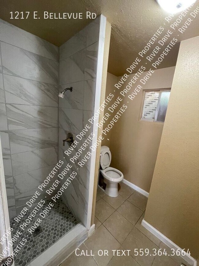 1217 E Bellevue Rd, Atwater, CA 95301 Room for Rent in Atwater, CA