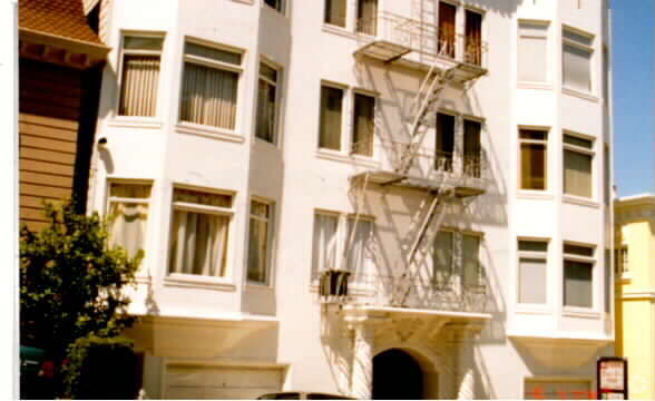 Building Photo - 2450 Union St