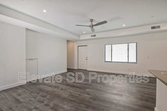 Building Photo - 3444 Wilshire Terrace
