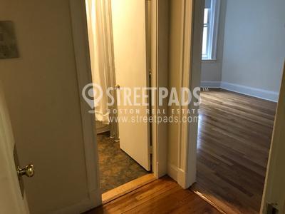 Foto del edificio - bedroom in Boston MA 02215