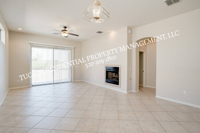 Foto del edificio - 13620 E High Plains Ranch St