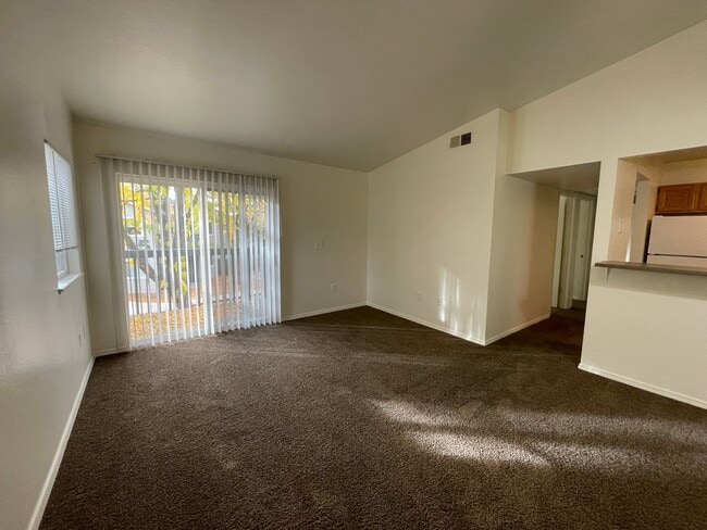 Building Photo - 10845 W Ustick Rd