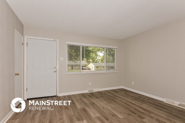 Foto del edificio - 9807 Guthrie Ave