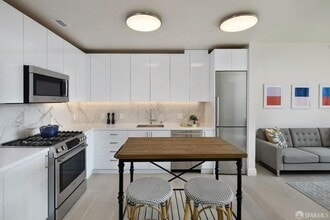 Building Photo - 588 Minna St