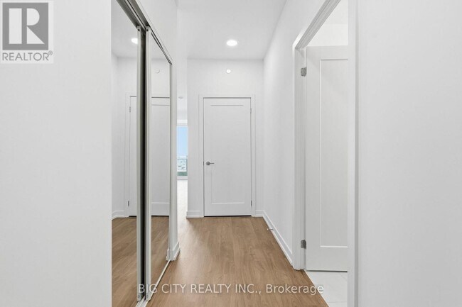 Photo du bâtiment - 9763 Markham Rd