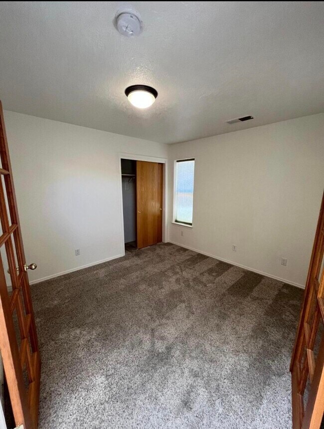 Building Photo - 13124 Calle Azul SE