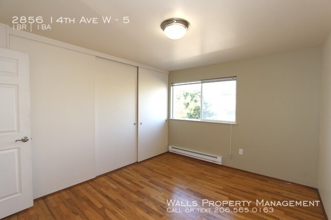 Foto del edificio - Barrett Square Apartments!