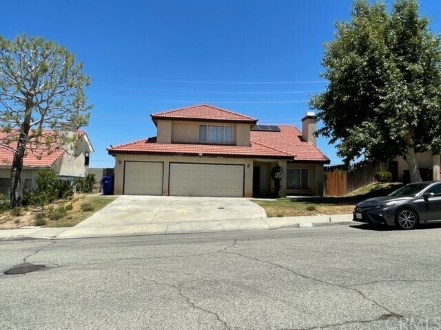 Building Photo - 38470 Desert Flower Dr