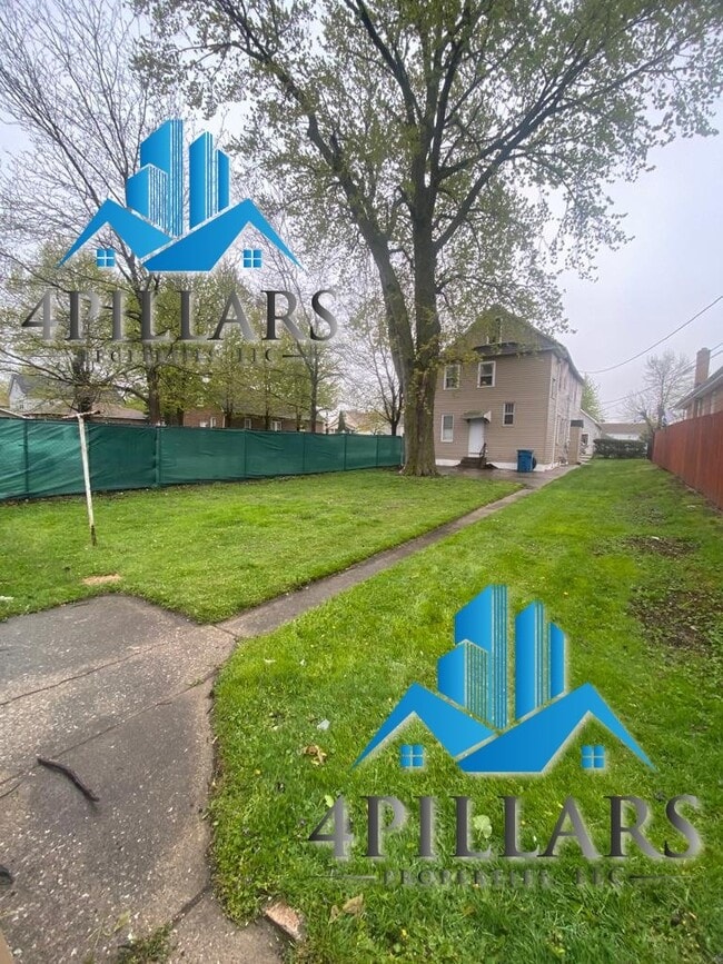 Building Photo - 155 142nd St