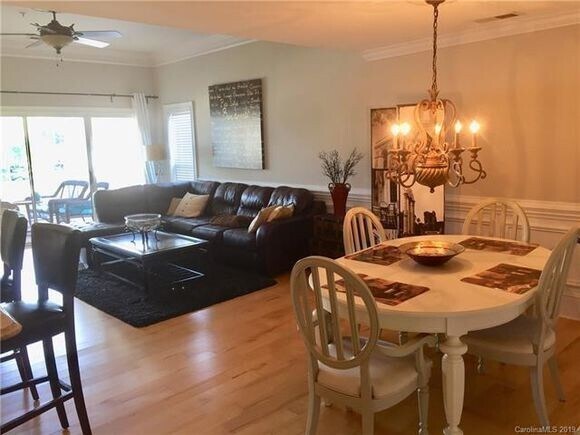 Foto del edificio - COMING SOON!