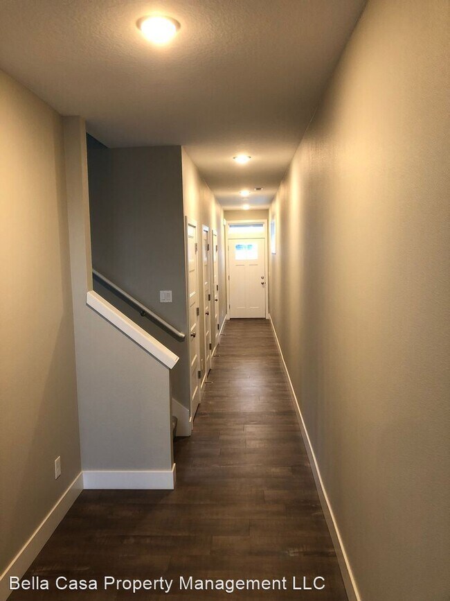 Foto del edificio - 3 br, 2.5 bath House - 226 East Wayno Way