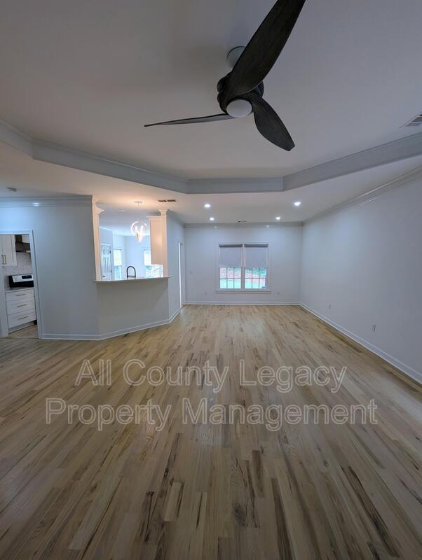 Foto del edificio - 2140 Glenhurst Dr