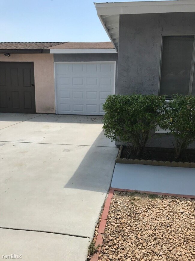 Foto del edificio - 2 br, 1 bath House - 2327 Callao Ct