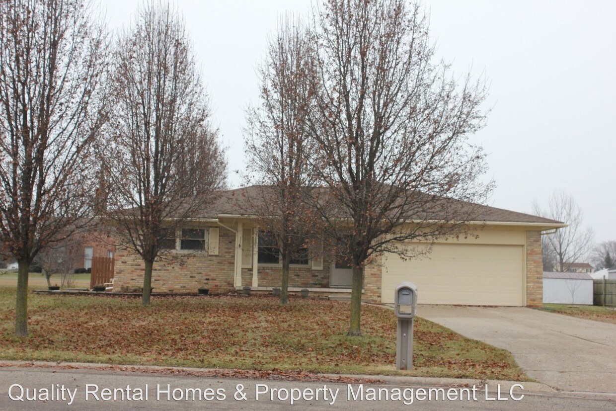 4 br, 1.5 bath House 1021 Ramsgate Rd House Rental in Flint, MI