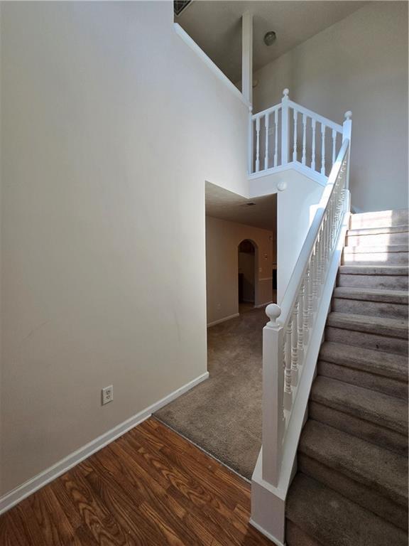 Building Photo - 5636 One Lake Way